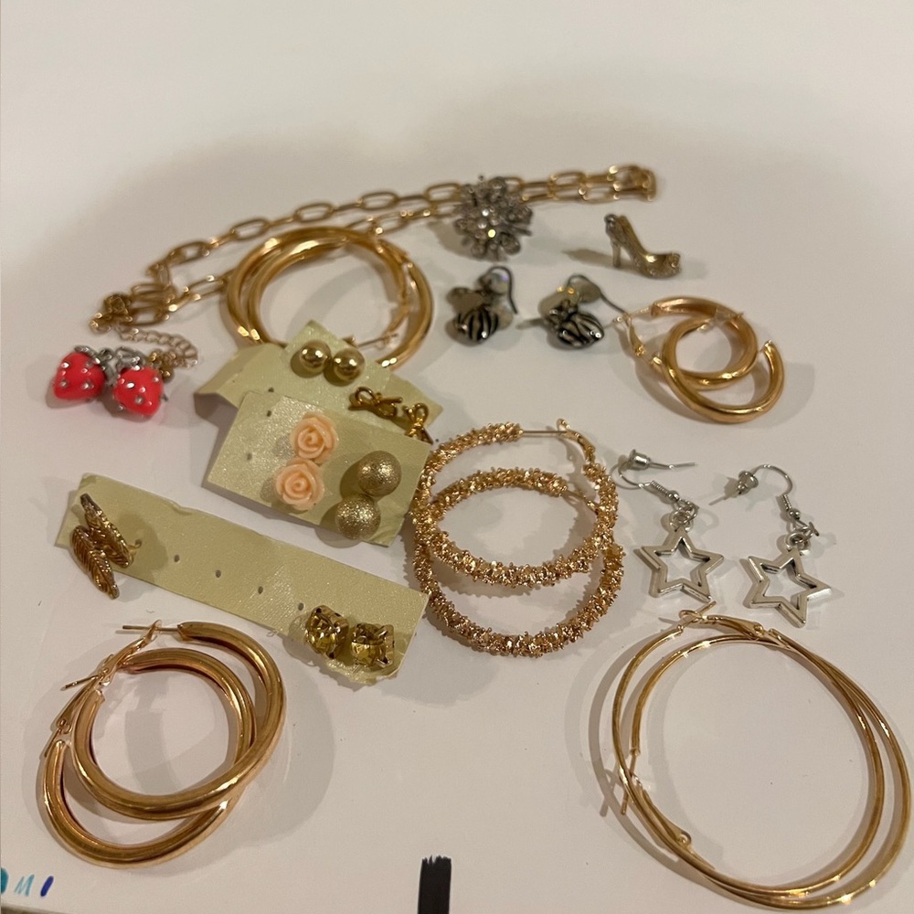 ALL BUNDLED:Gold and Silver Jewelry Bundle w/ strawb earrings seen on Goosebumps